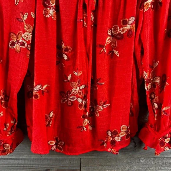 Fig And Flower Womens Shirt 3/4 Tie Sleeve Smocked Embroidered Floral PL - Picture 3 of 8